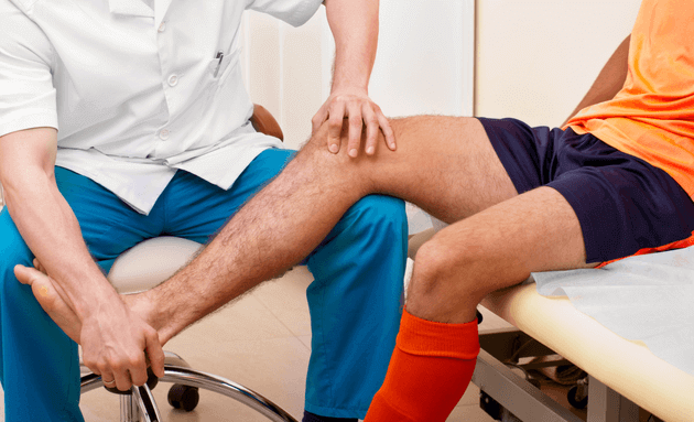 Knee injury consulting at medanta